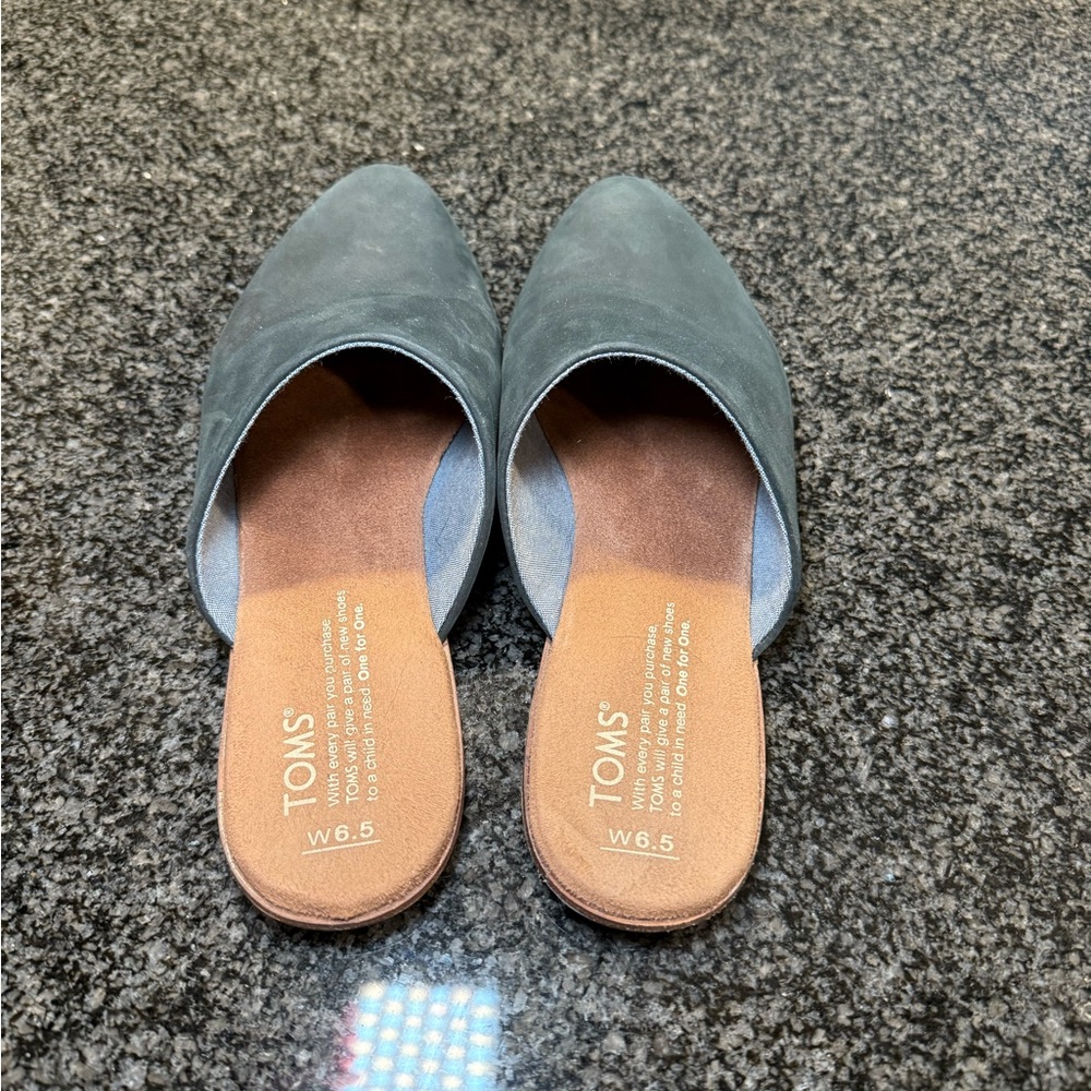 Black leather mules. - Picture 4 of 5